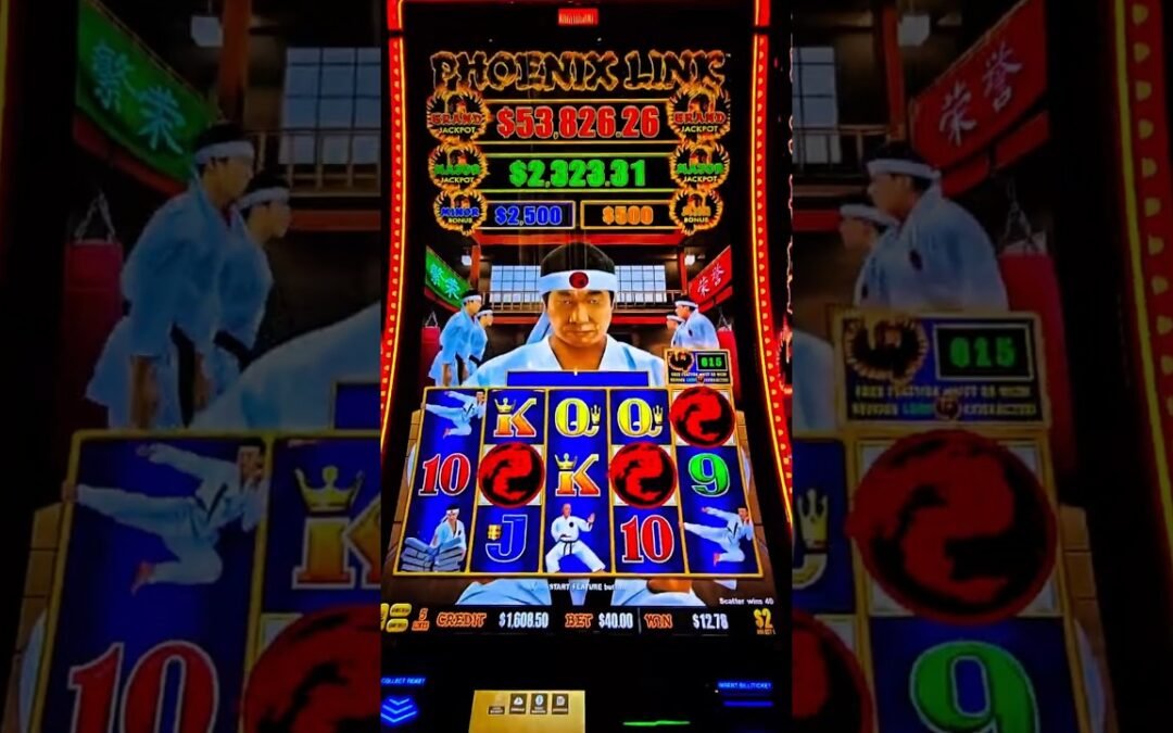 OMG! HUGE JACKPOT on Slot Machine! 😱 #shorts #slotmachine #jackpot #casino #bigwin